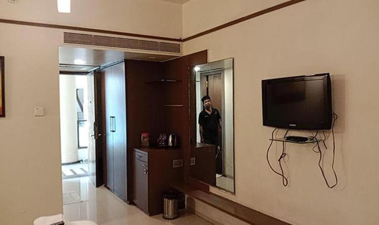 Fabhotel Prime Ivy Studio Pune Exterior photo